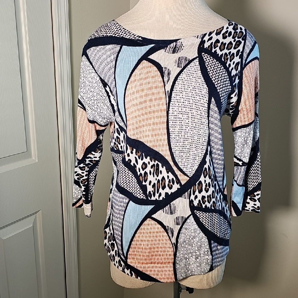 Chico's Blue and Pink Patterned Lightweight Sweater. Size 0(small)